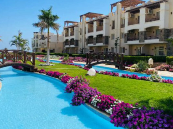 شقة للبيع في بلو بلو العين السخنة