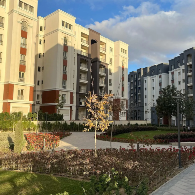 شقة سكنية للبيع في اليكس ويست