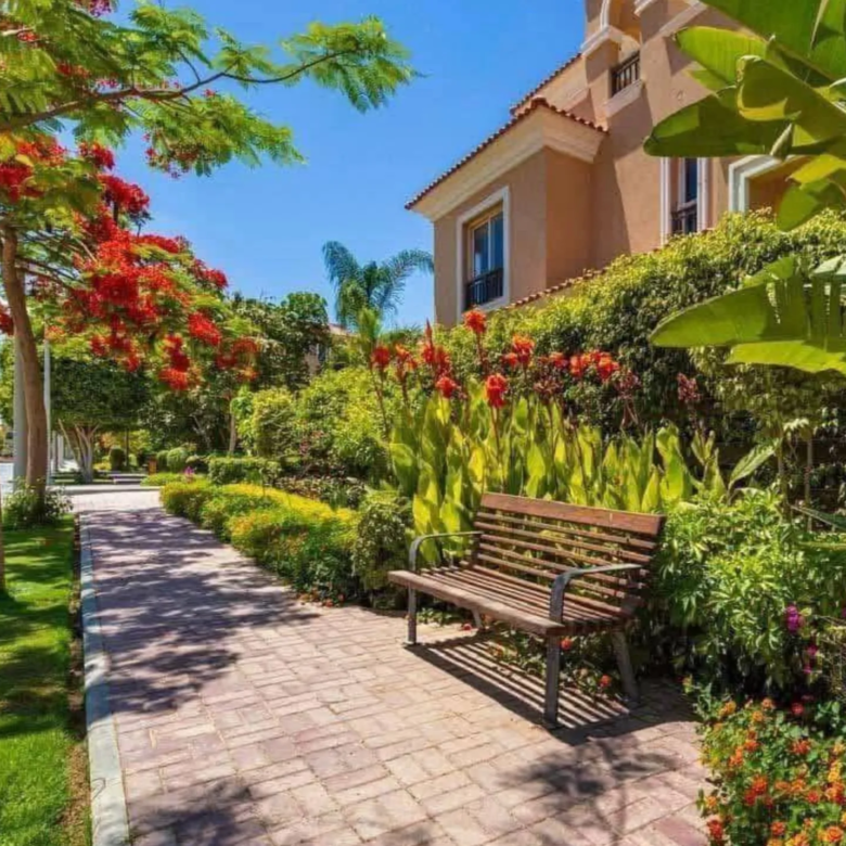 تاون هاوس للبيع في اليكس ويست